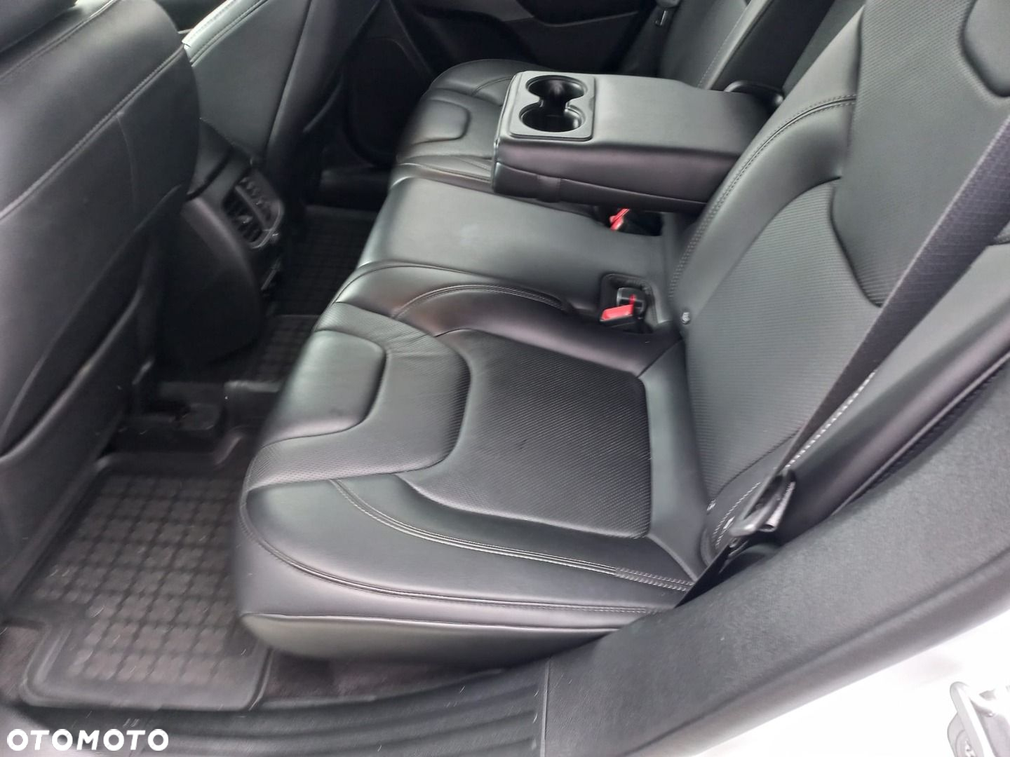 Jeep Cherokee 2.0 GME Active Drive I Limited - 10