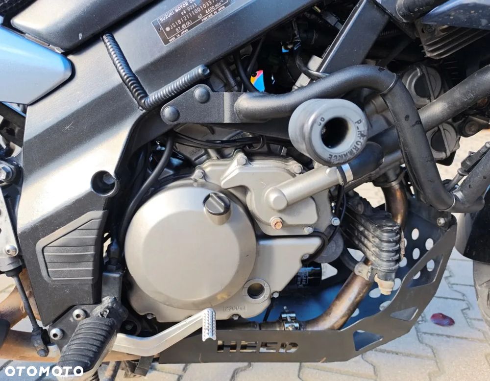 Suzuki DL - 6