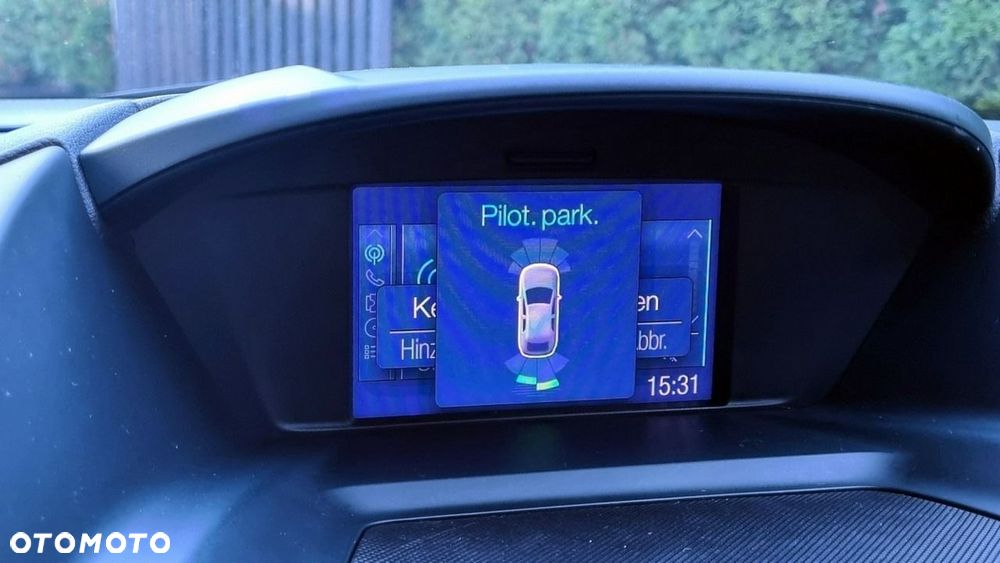Ford C-MAX - 16