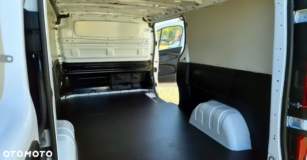 Nissan Primastar - 36