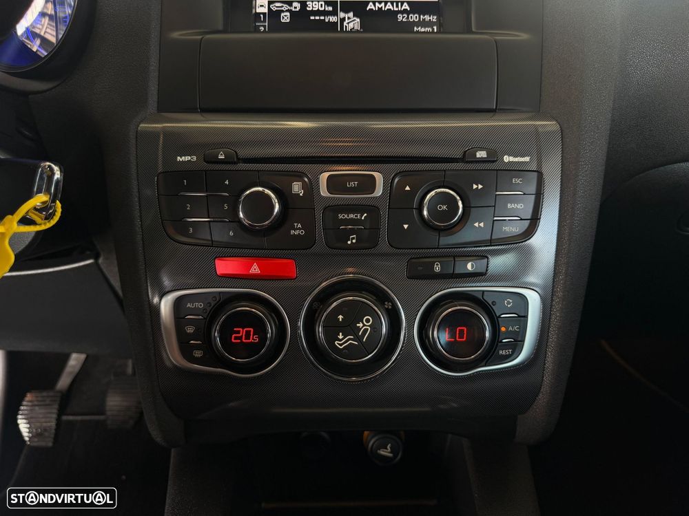 Citroën C4 1.6 e-HDi Exclusive J17 - 16