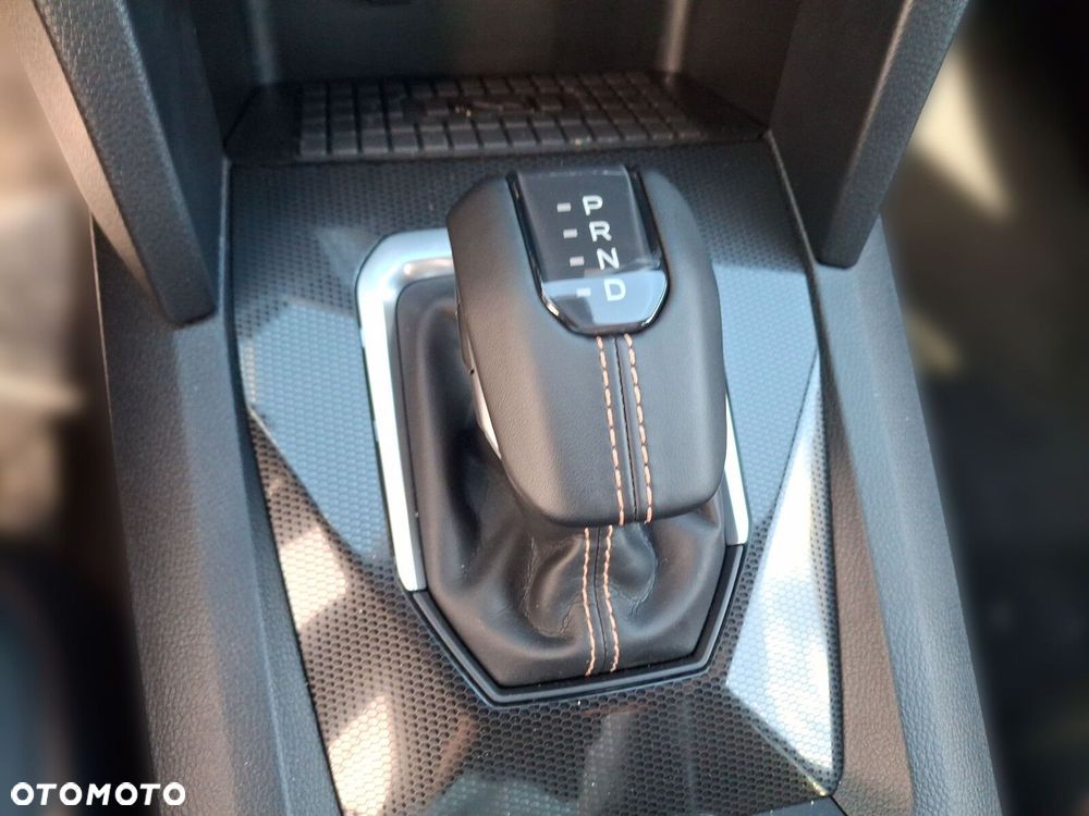 Volkswagen Amarok - 36