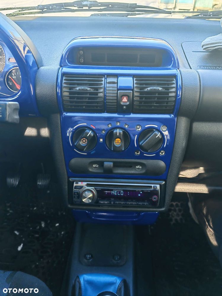 Opel Corsa 1.2 16V Sport - 13