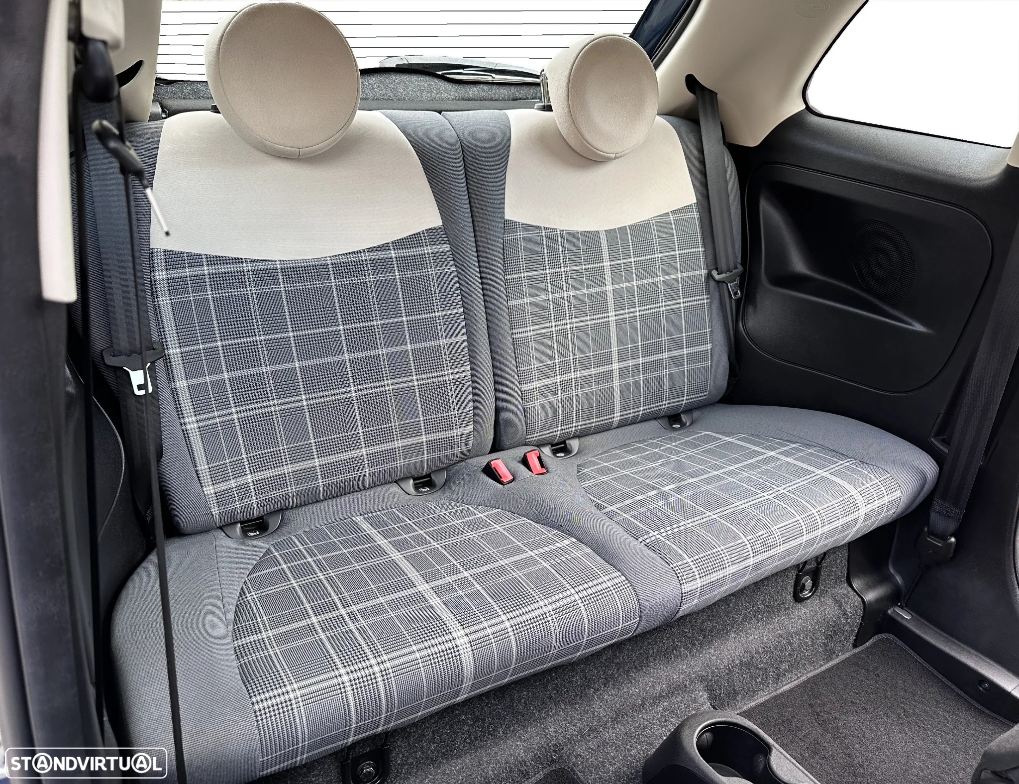 Fiat 500 1.0 Hybrid Lounge - 35