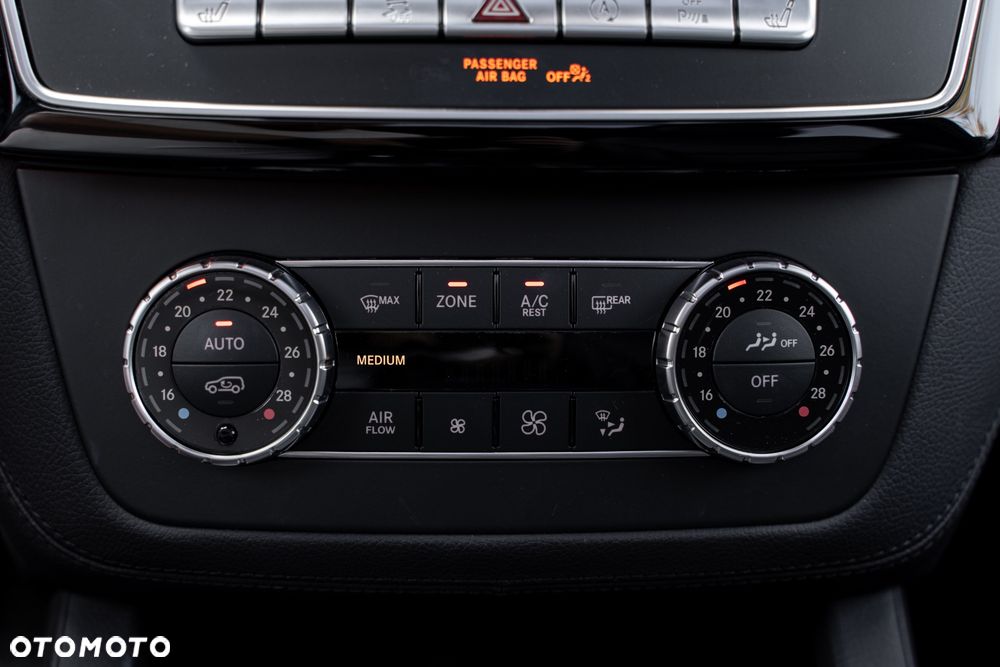 Mercedes-Benz GLS - 36
