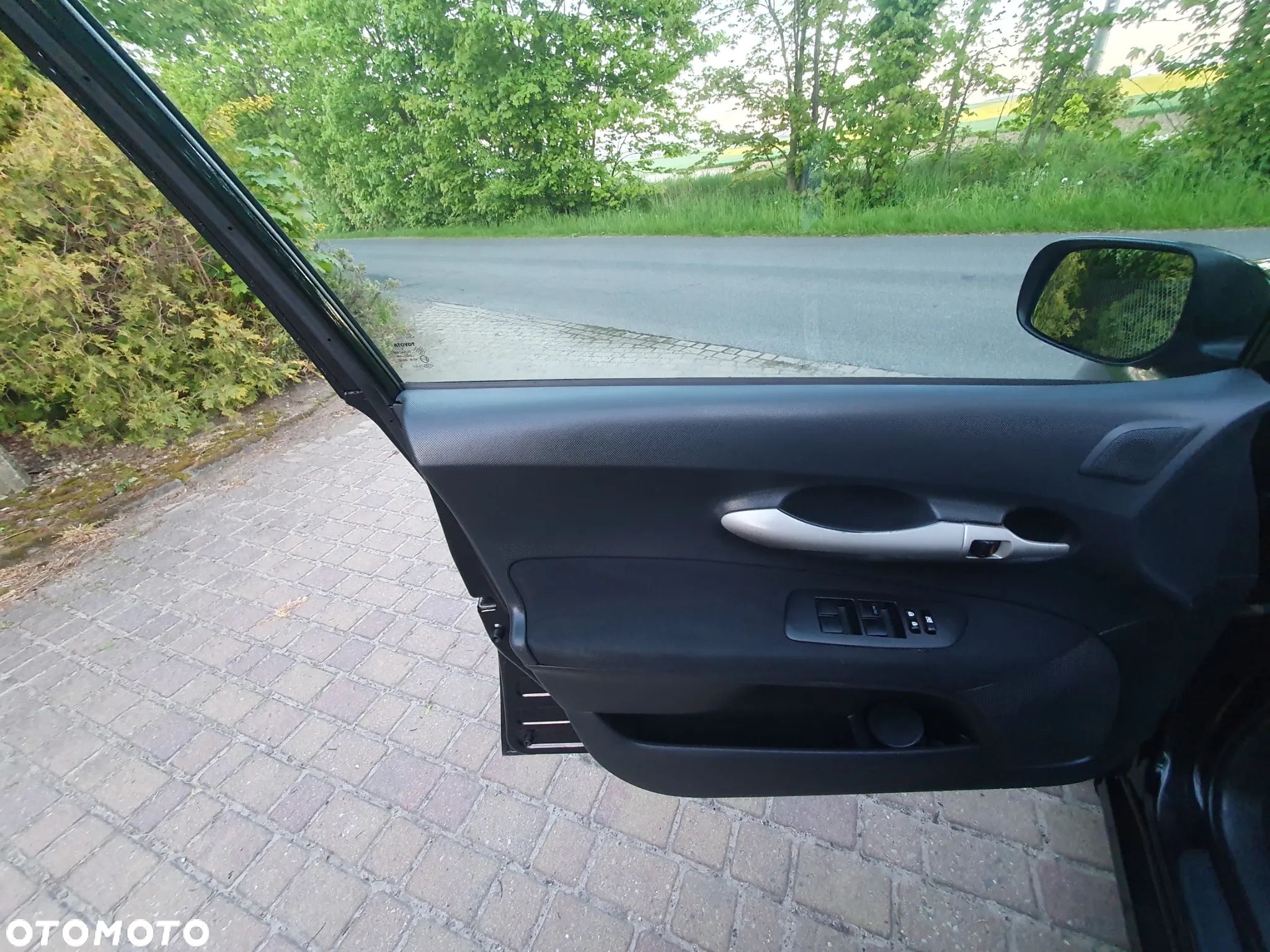 Toyota Auris 1.6 VVT-i Executive - 9