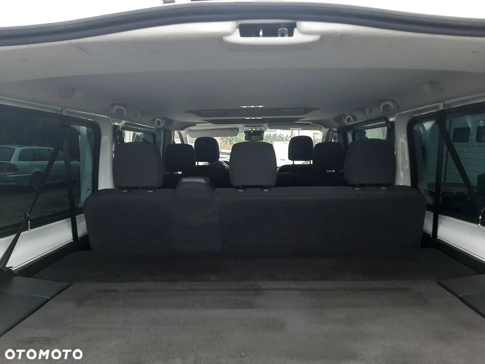 Renault Trafic 2.0 dCi - 24