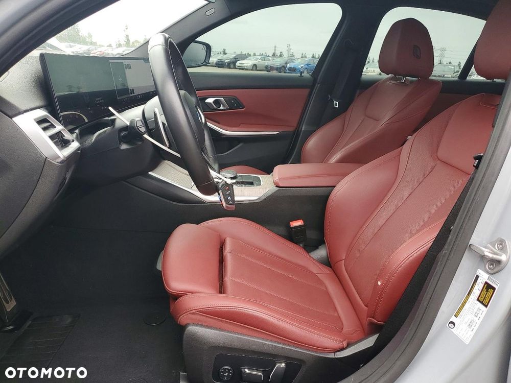 BMW Seria 3 330i M Sport - 7
