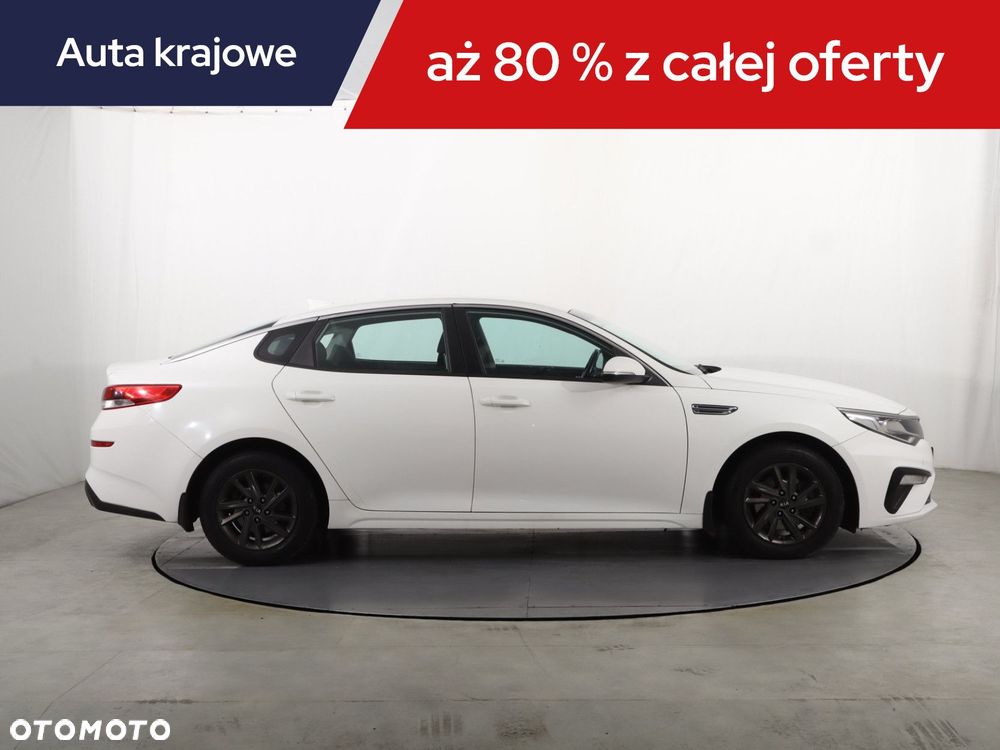 Kia Optima - 8