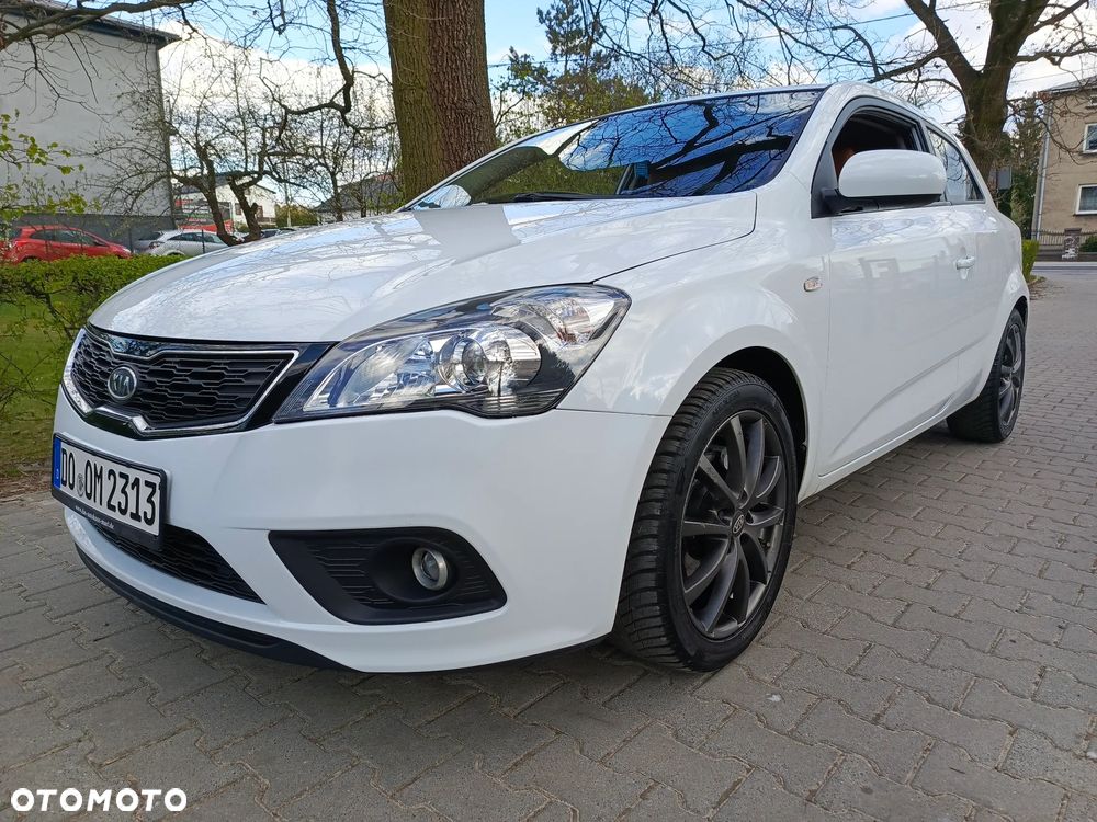 Kia ProCeed 1.4 CVVT Dream-Team Edition - 13
