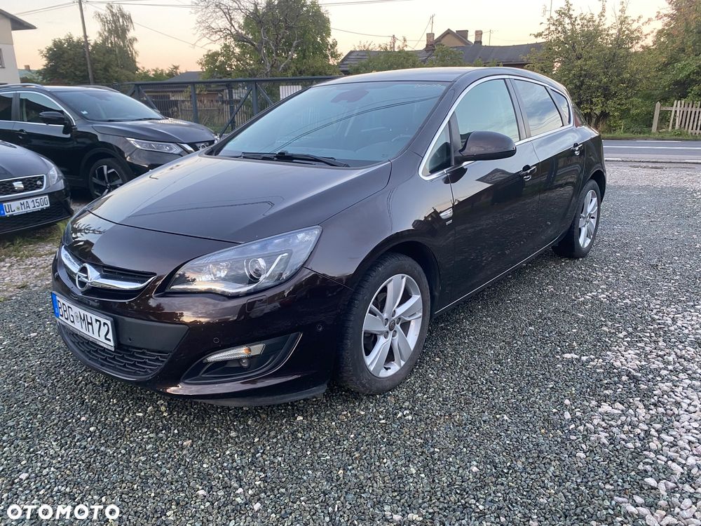 Opel Astra 1.4 Turbo Exklusiv - 35