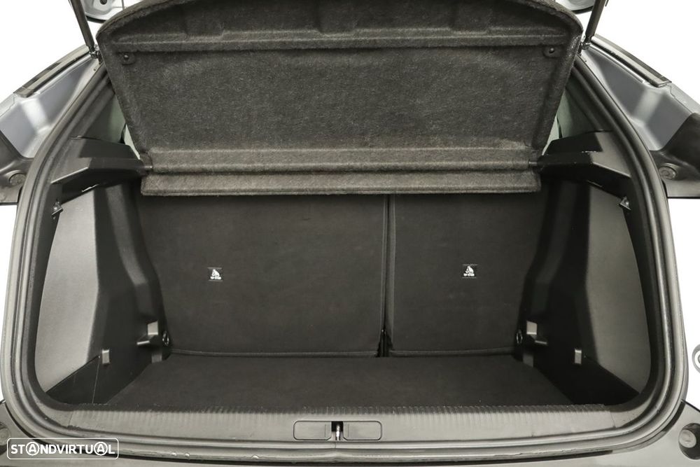 Peugeot 2008 1.2 PureTech Allure - 23