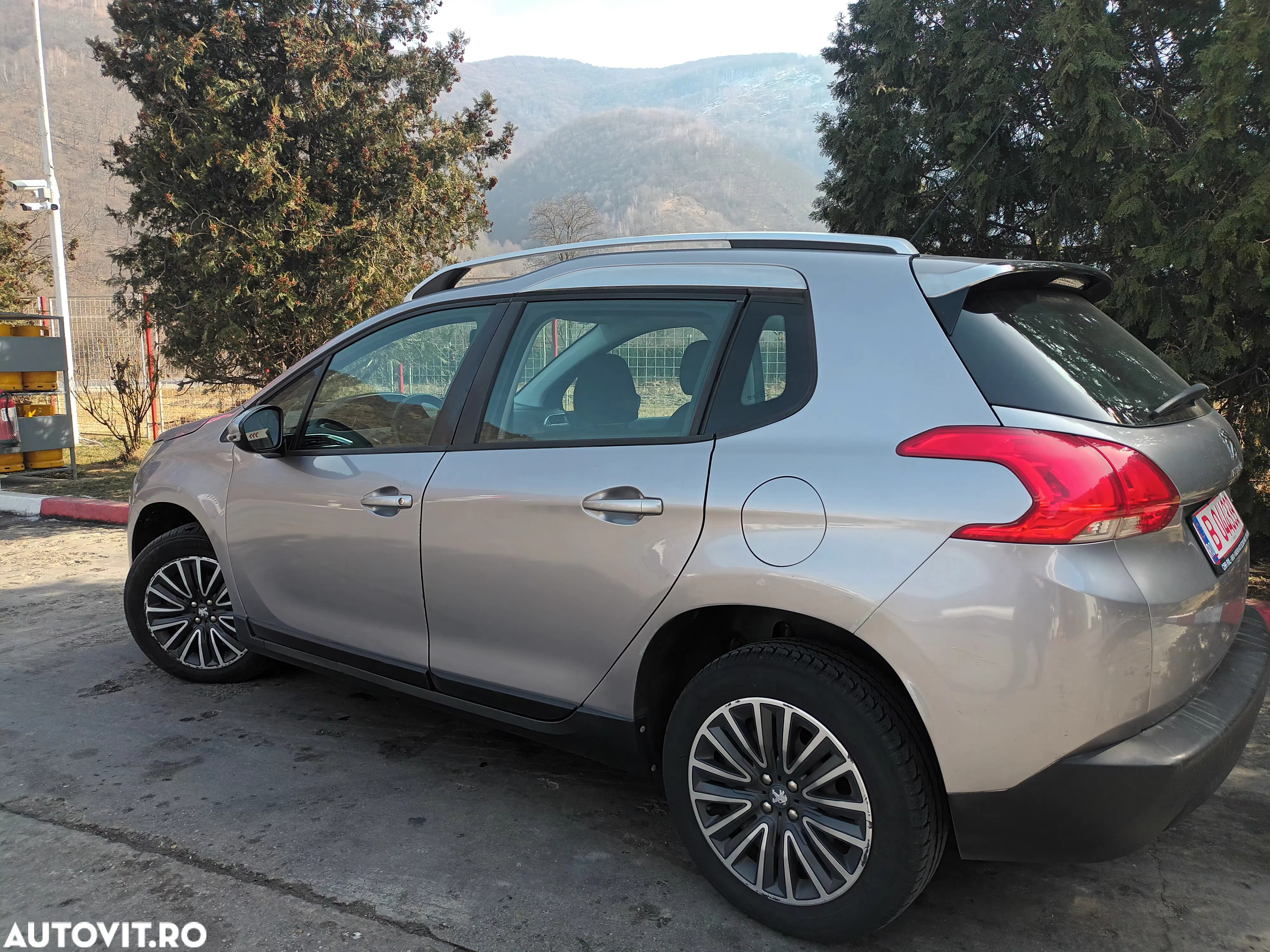 Peugeot 2008 1.6 BlueHDi FAP Active - 4