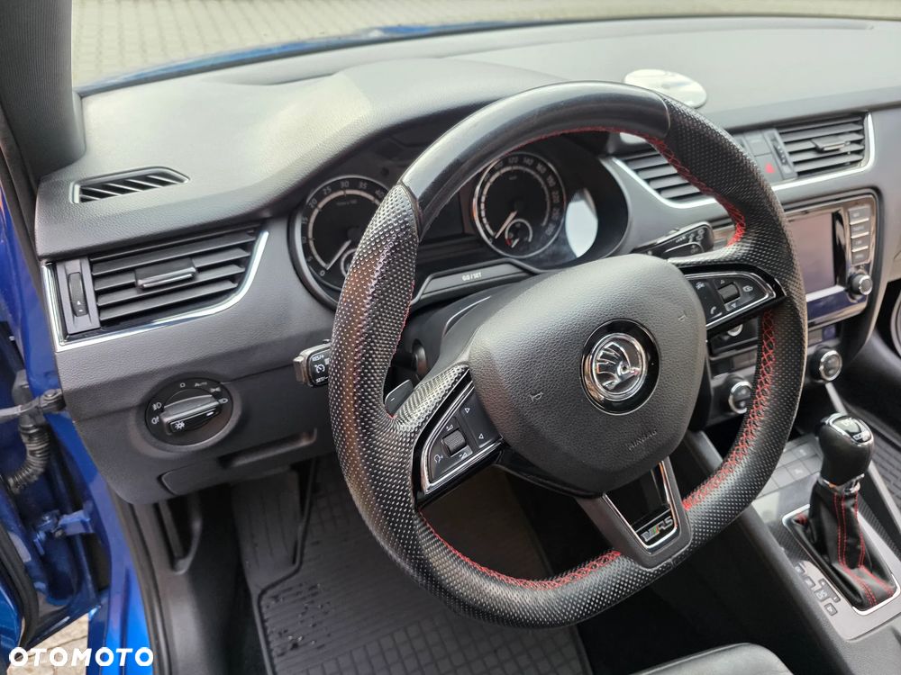 Skoda Octavia 2.0 TDI DSG RS - 19