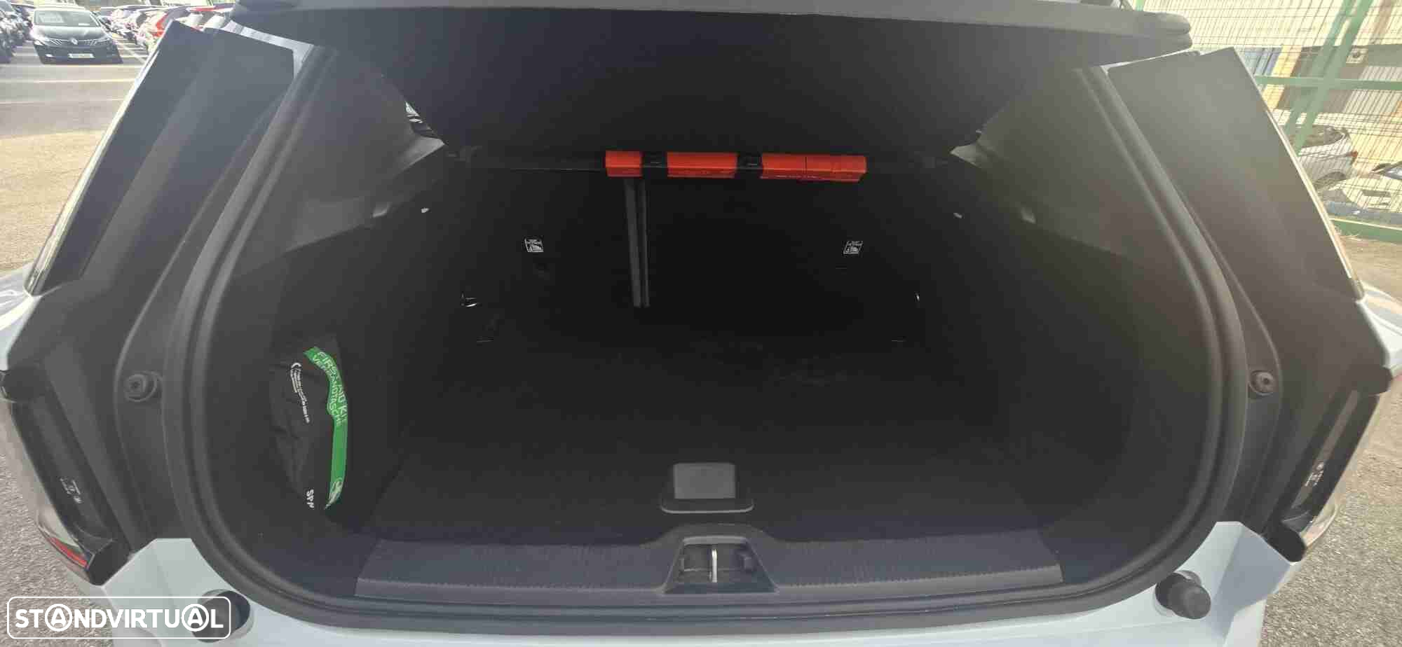 Volvo EX30 69 kWh Single Motor Extended Range Plus - 12