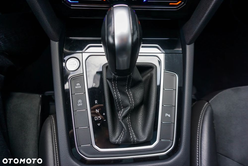 Volkswagen Arteon 2.0 TSI R-Line DSG - 24