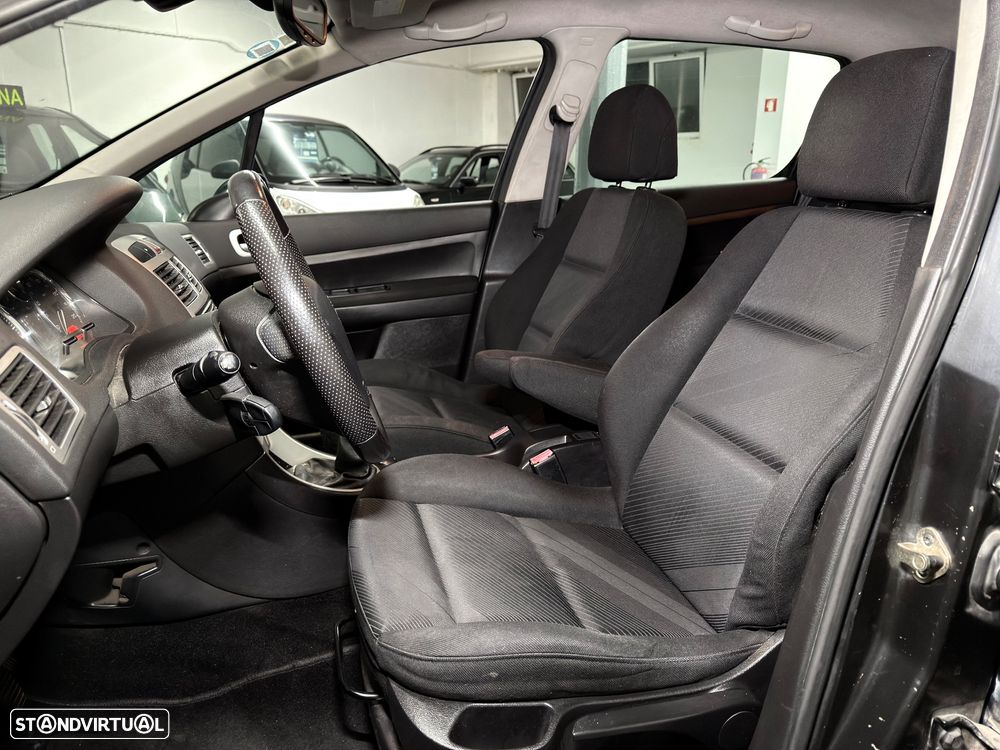 Peugeot 307 1.6 HDi Sport - 10