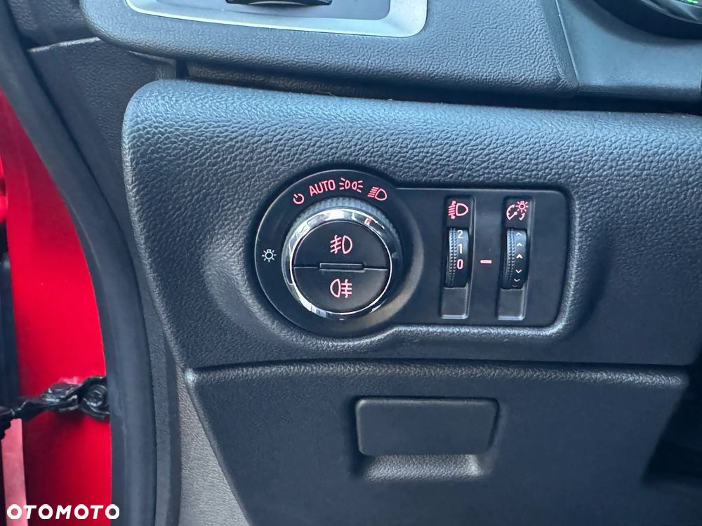 Opel Astra 1.6 Edition Sport - 26