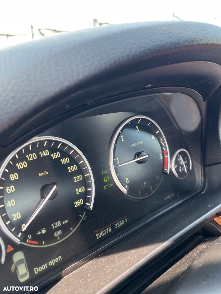 BMW Seria 5 520d - 11