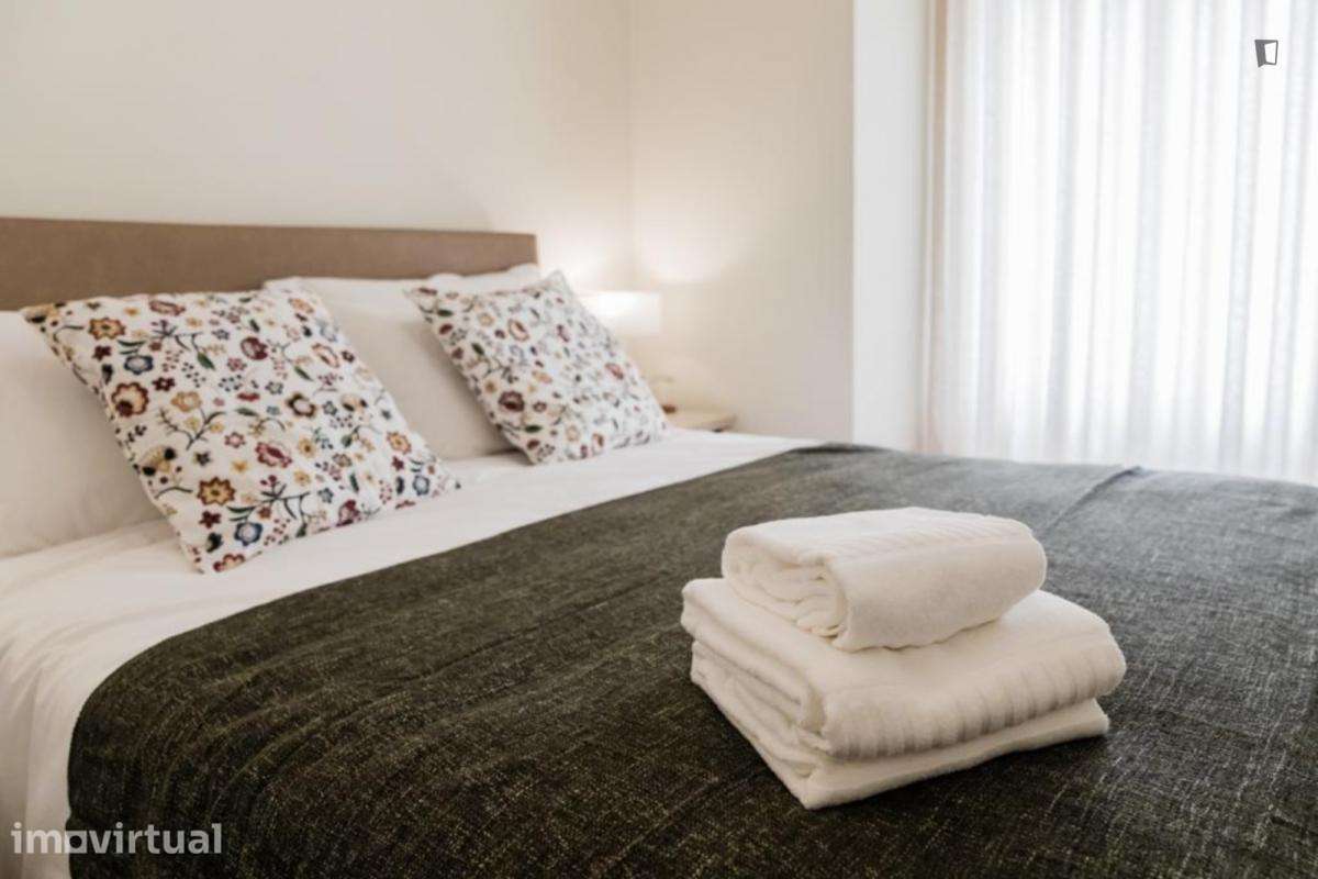 Quarto - localizado em Intendente Lisbon - Grande imagem: 3/20