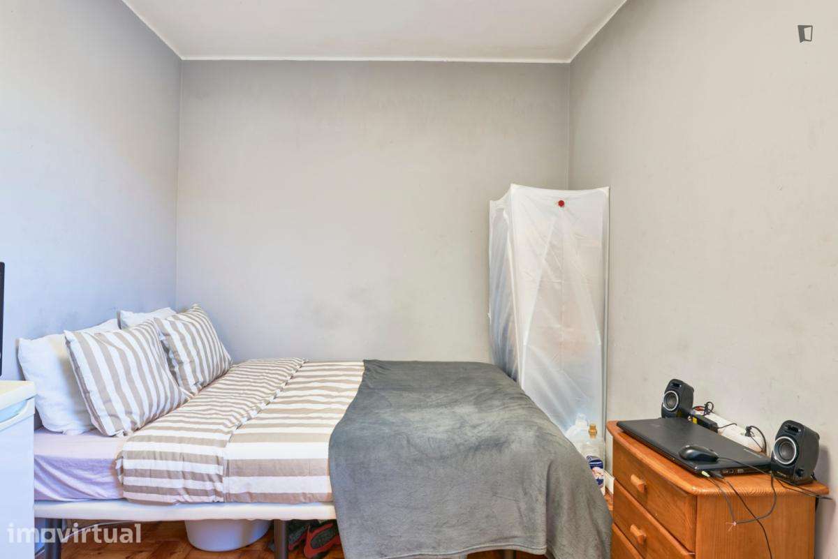 Quarto - localizado em Chelas Lisbon - Grande imagem: 2/34