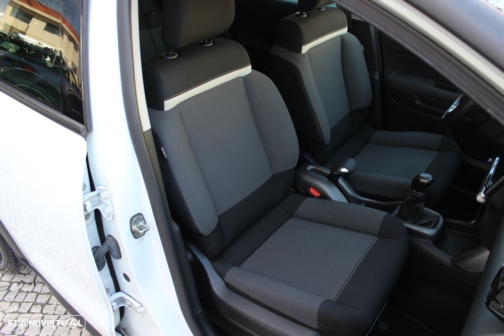 Citroën C3 Aircross 1.2 PureTech Live - 24