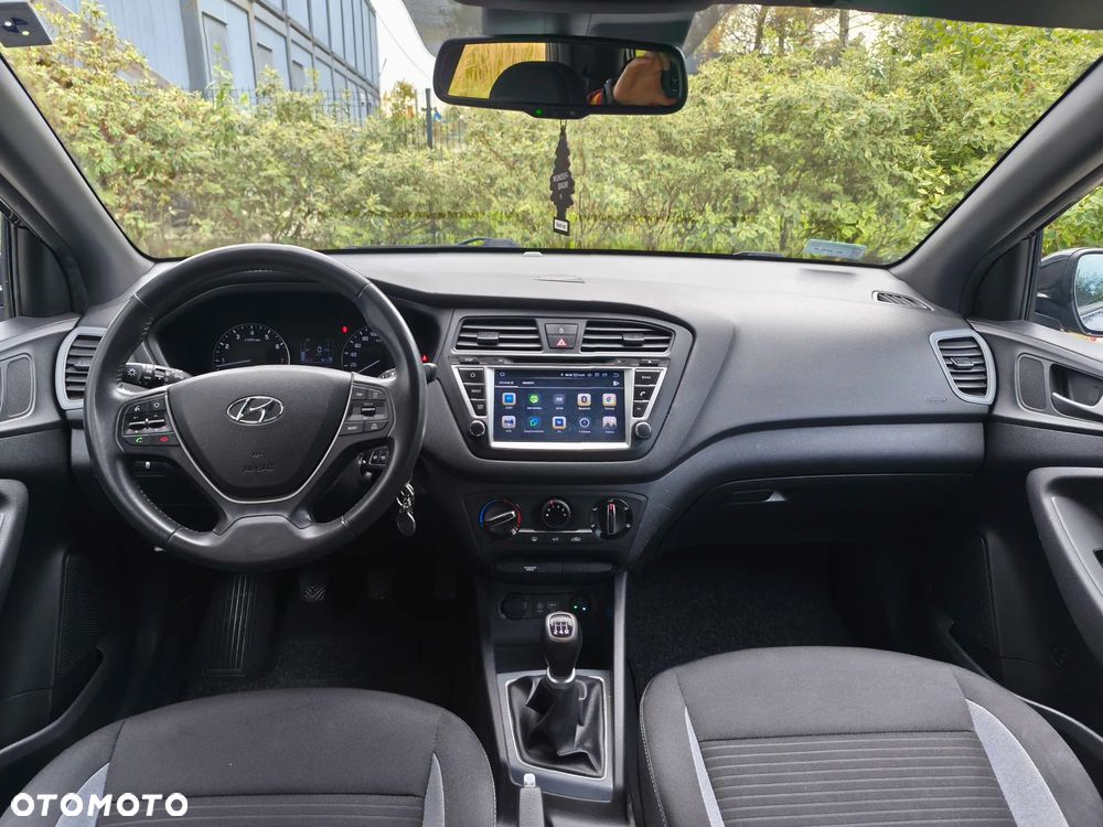 Hyundai i20 1.2 BlueDrive Elegant - 9