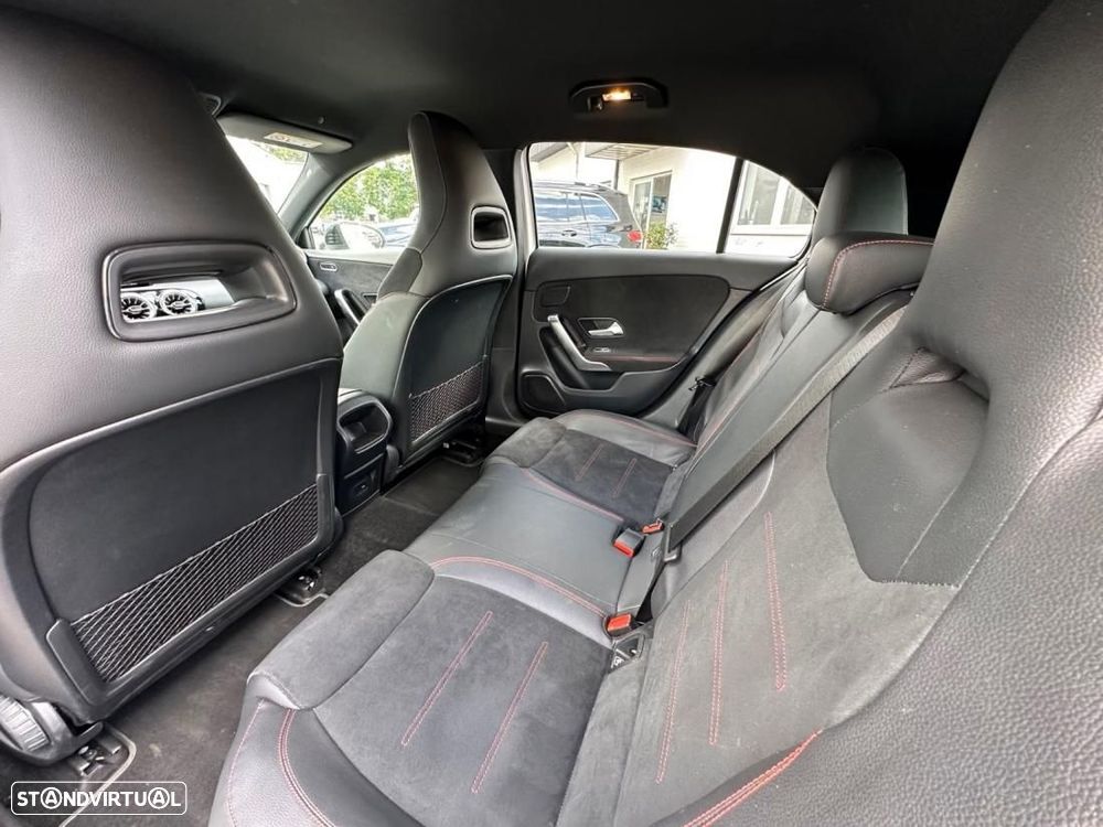 Mercedes-Benz A 250 e AMG Line - 14