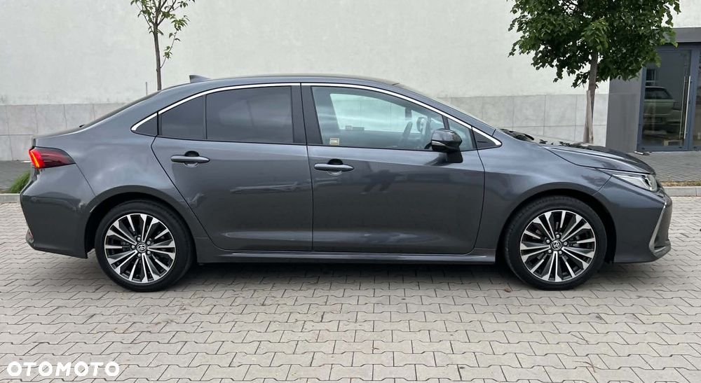 Toyota Corolla 1.8 Hybrid Executive - 6