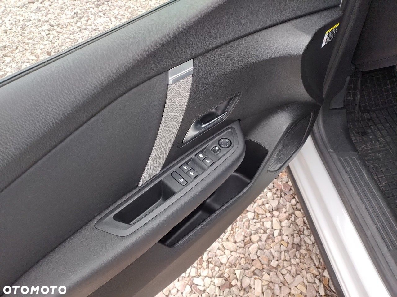 Citroën C4 1.2 PureTech Max S&S EAT8 - 12