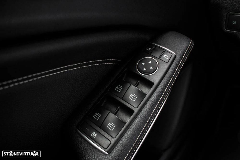 Mercedes-Benz GLA 180 d Urban - 18