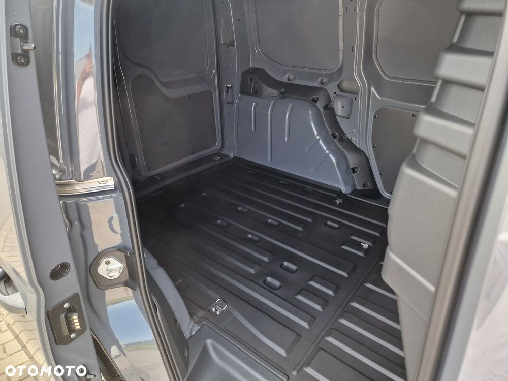 Volkswagen Caddy 2.0 TDI DSG - 13