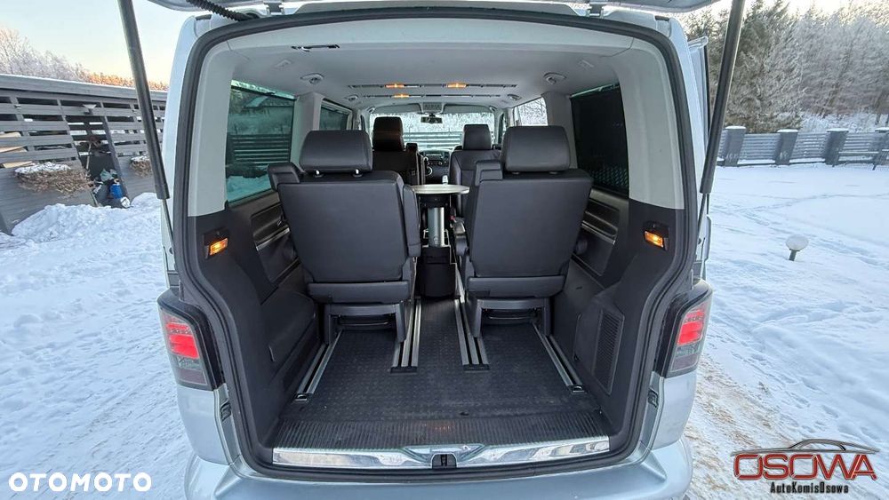 Volkswagen Multivan - 21