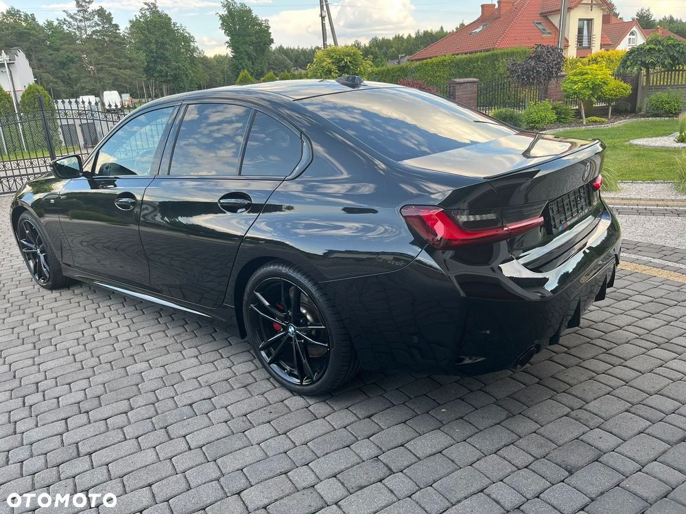 BMW Seria 3 330i xDrive M Sport - 31