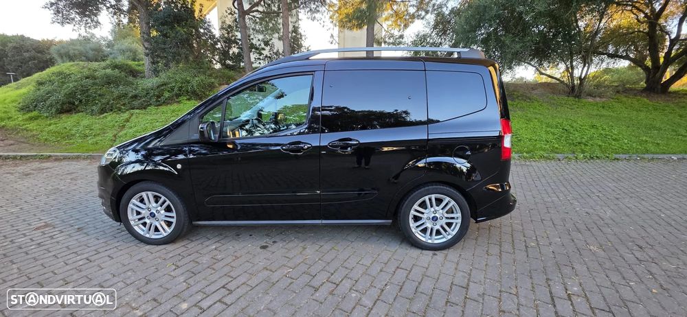 Ford Tourneo Courier 1.5 TDCi Titanium - 3
