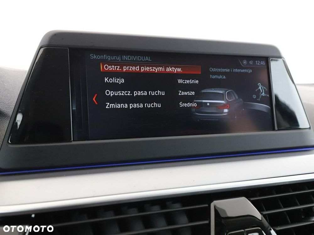 BMW Seria 5 520d - 27