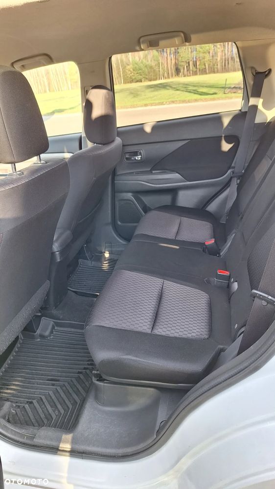 Mitsubishi Outlander 2.2 DID Intense + 4WD - 6