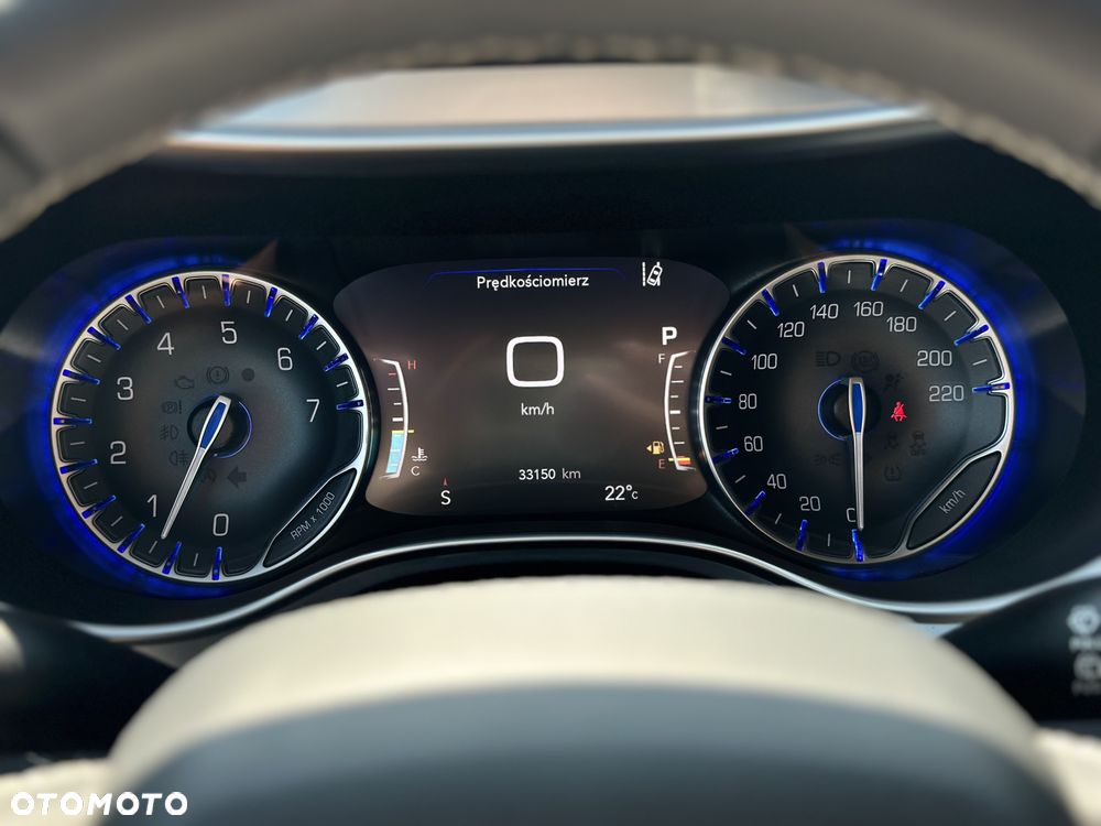Chrysler Pacifica - 19