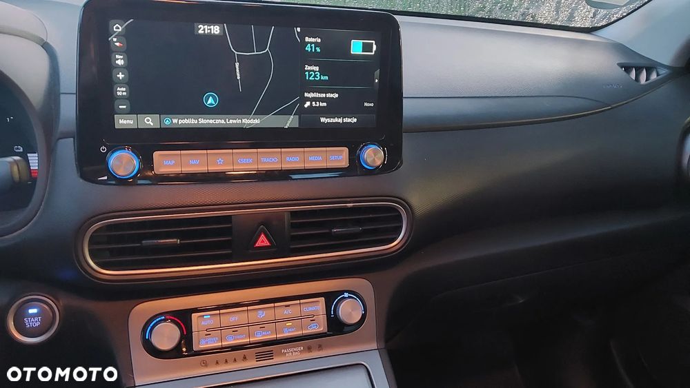 Hyundai Kona 39kWh Executive - 10