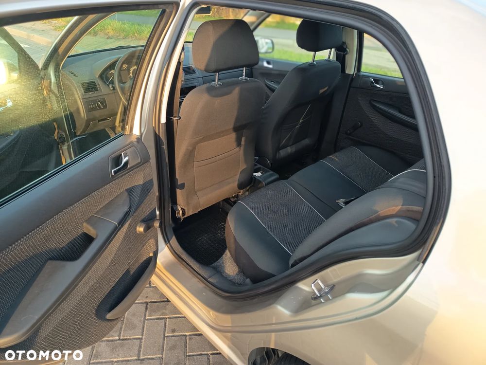 Skoda Fabia 1.4 16V Ambiente - 7