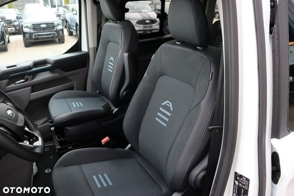 Ford Tourneo Custom 2026