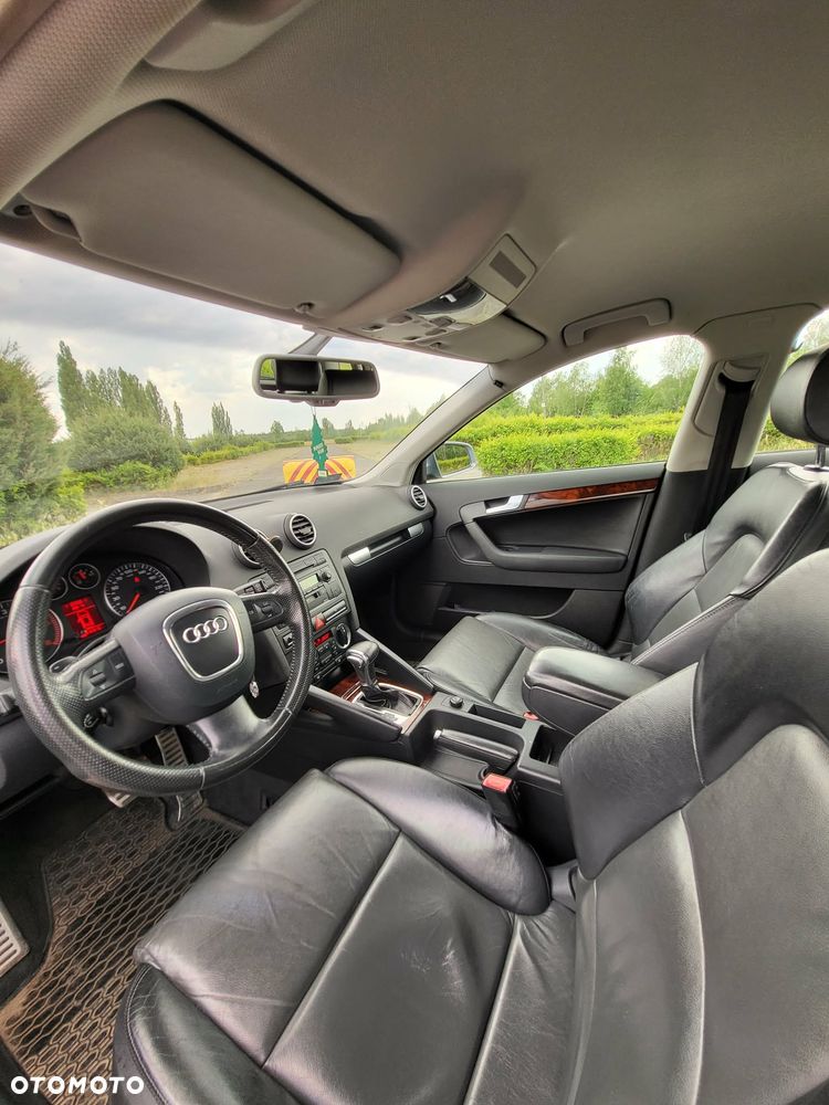 Audi A3 Sportback 2.0 TDI Ambiente S tronic - 13