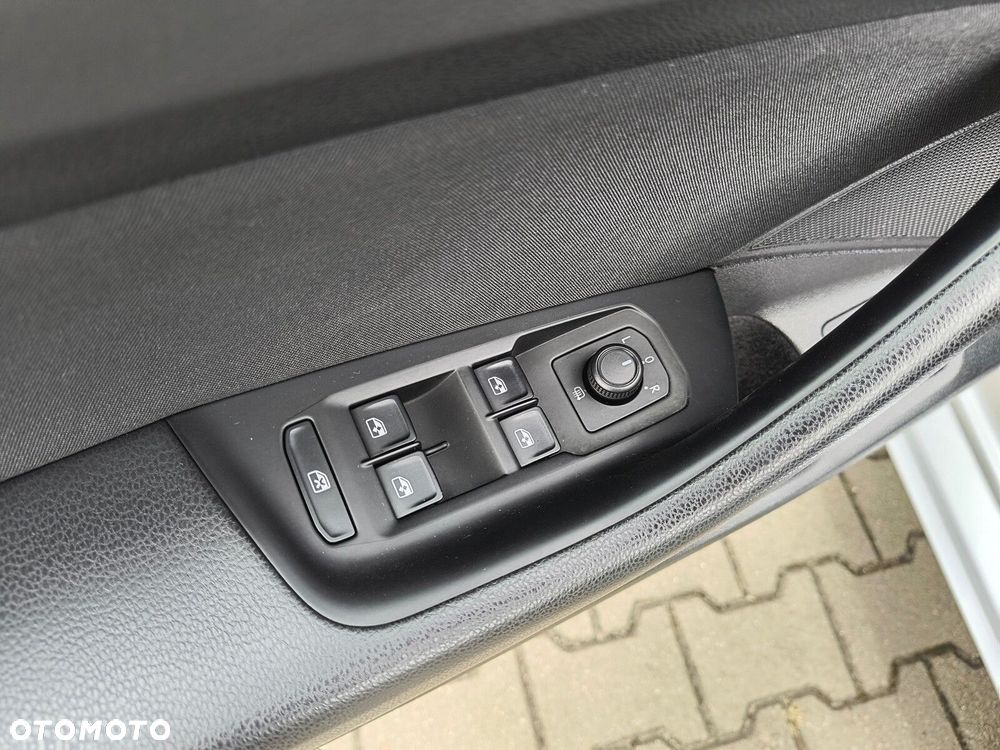 Volkswagen Passat 1.5 TSI EVO Essence - 16