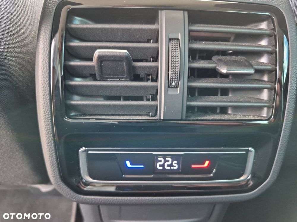 Volkswagen Passat Variant 2.0 TDI Business DSG - 28