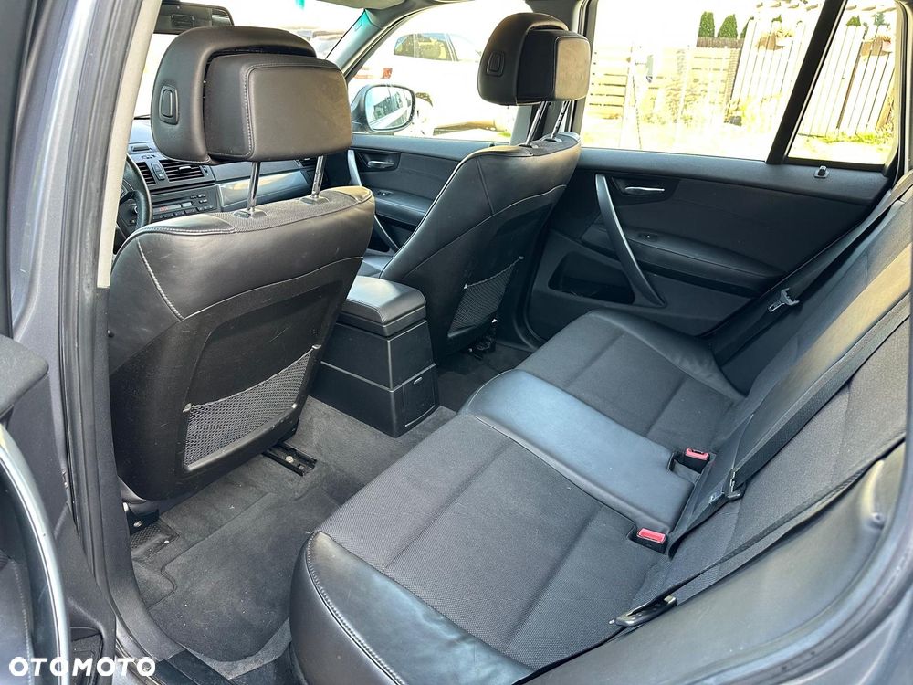 BMW X3 xDrive18d - 15