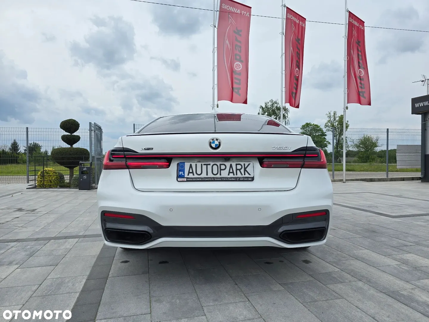 BMW Seria 7 750i xDrive sport - 18