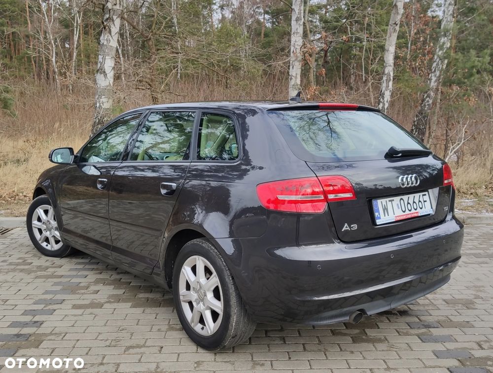 Audi A3 Sportback - 3