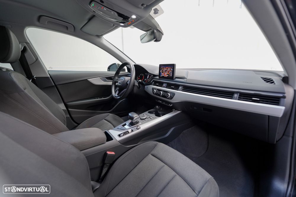 Audi A4 Avant 2.0 TDI S tronic - 14