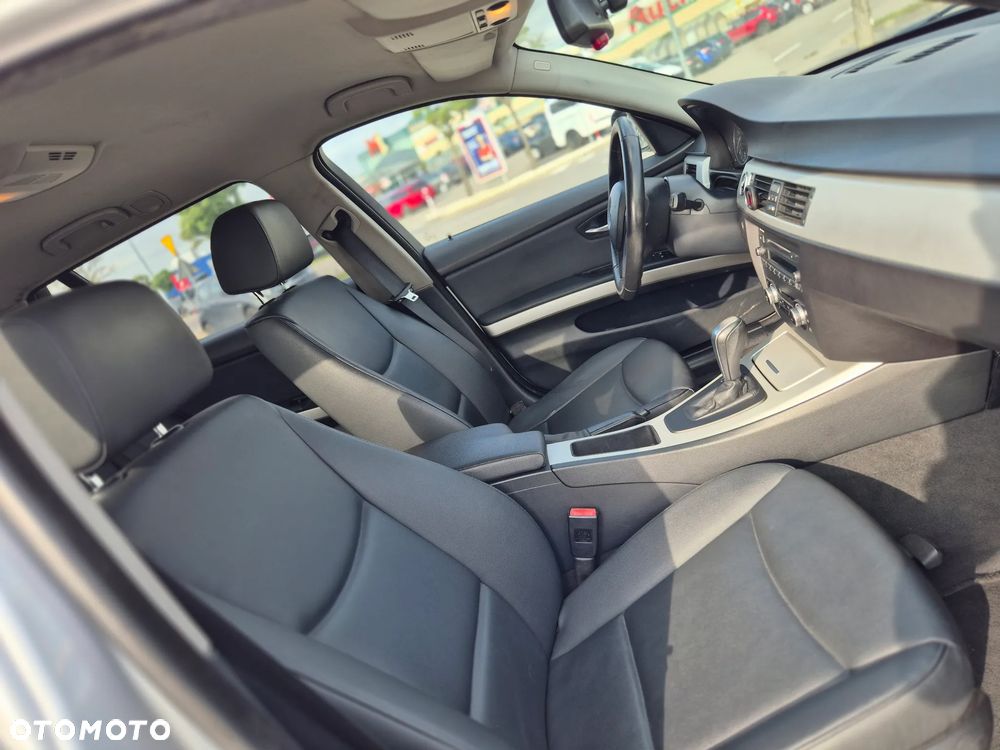 BMW Seria 3 - 38
