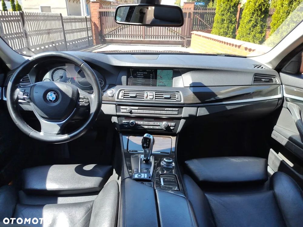 BMW Seria 5 530d xDrive - 5